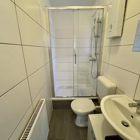 Apartment Spacious In With Perfect Connection *