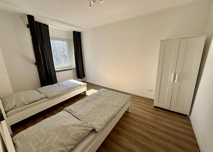 Spacious In With Perfect Connection 索林根